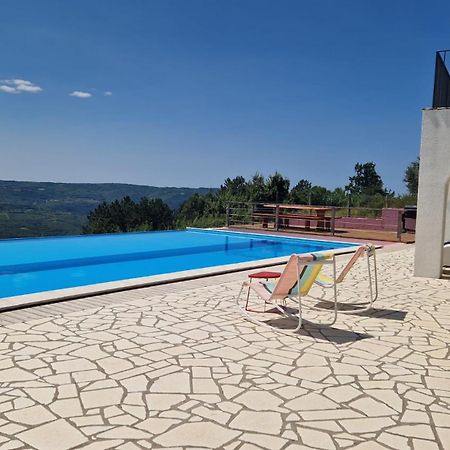 Villa San Silvestro Oprtalj Exteriör bild