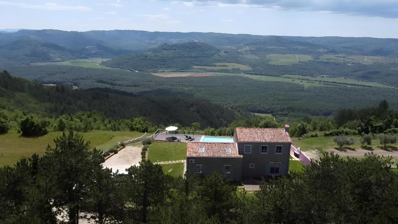 Villa San Silvestro Oprtalj Exteriör bild