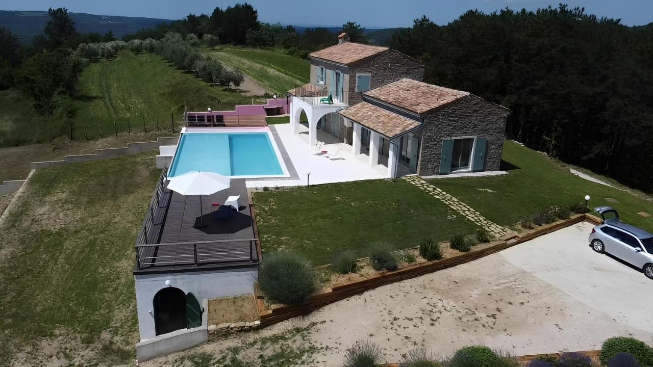 Villa San Silvestro Oprtalj Exteriör bild