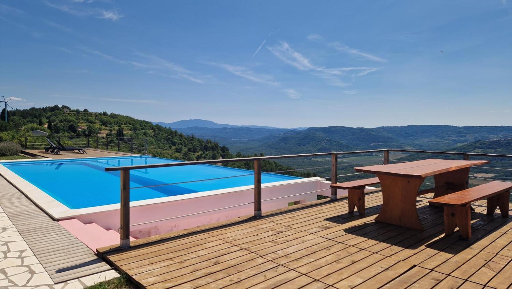 Villa San Silvestro Oprtalj Exteriör bild
